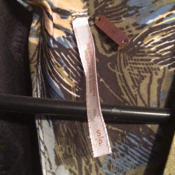 Free People tank blouse. Super cute! Size S. - Picture 2 of 7